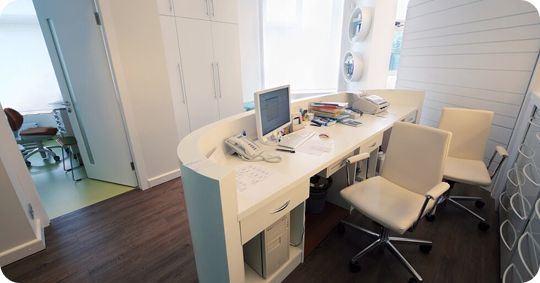 Стойка регистрации